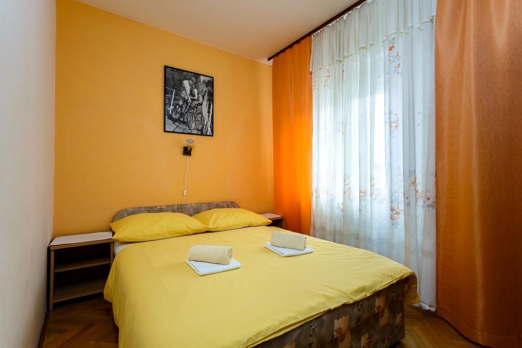 Apartment Meri Krk Town Exterior photo